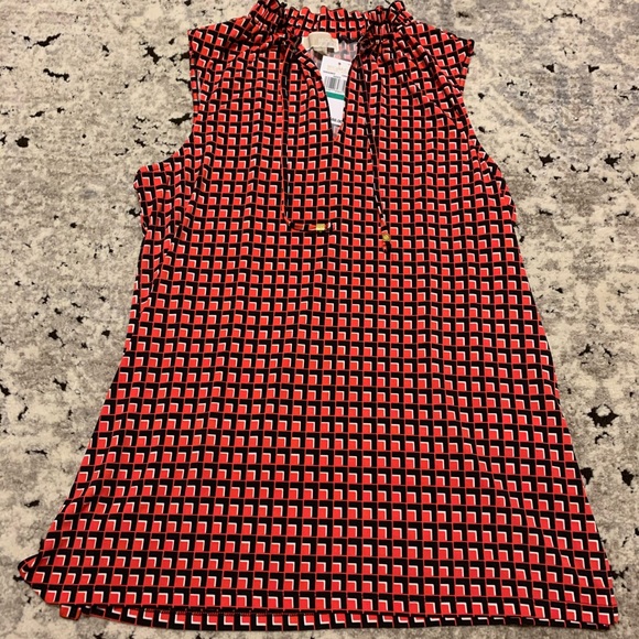 ✨New Red & Black Michael Kors Blouse✨ - Picture 2 of 8